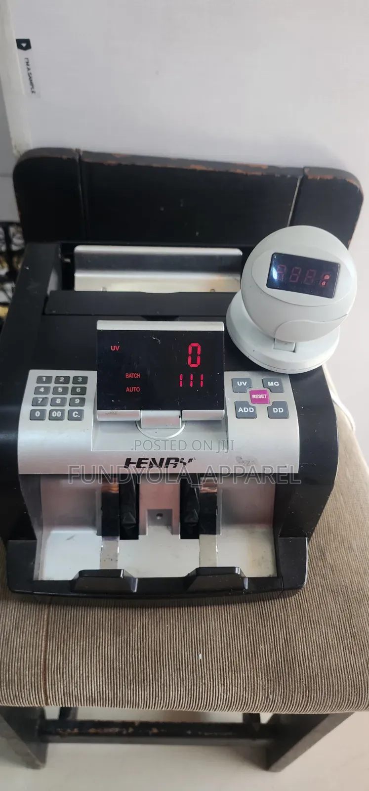 Henry Fully Automated Money Counting Machine