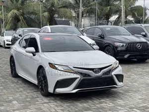 Toyota Camry XSE 2023 White