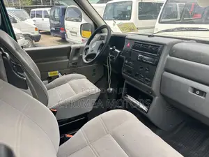 Volkswagen Transporter 2005 Green
