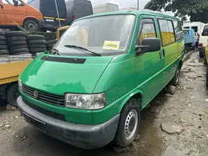 Volkswagen Transporter 2005 Green
