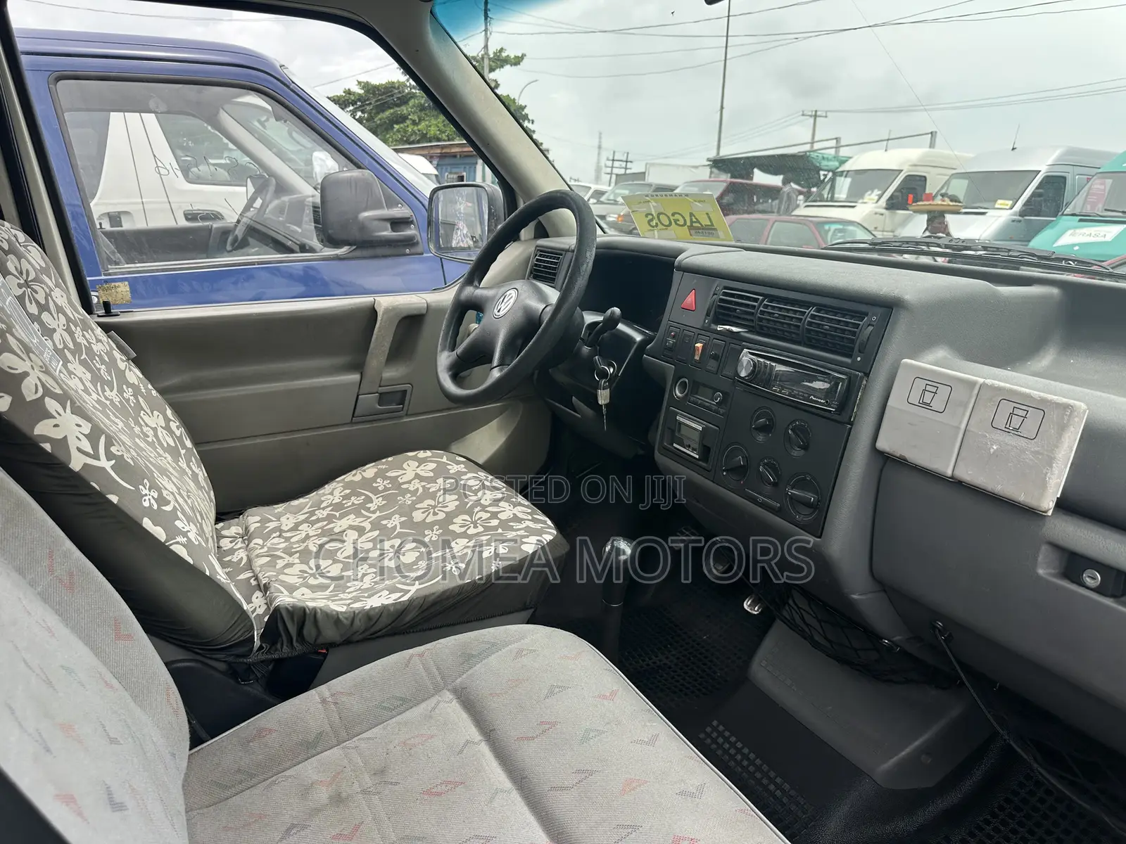 Volkswagen Transporter 2006 White