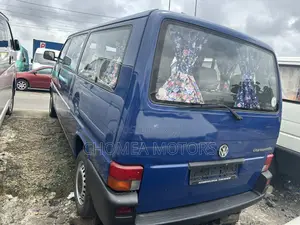 Volkswagen Transporter 2006 Blue