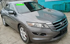Honda Crosstour 2011 Gray