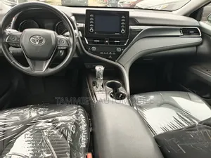 Toyota Camry SE 2023 Black