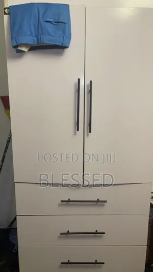 Wardrobe 3x6ft