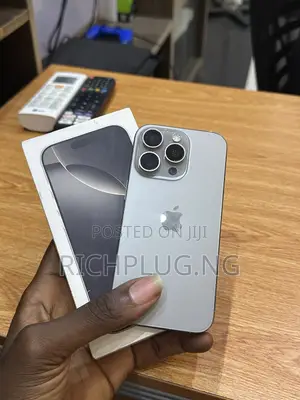 Apple iPhone 16 Pro 256 GB Silver