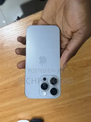 Apple iPhone 16 Pro 256 GB Silver