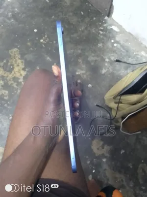 Apple iPad (2022) 64 GB Blue