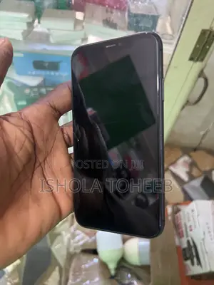 Apple iPhone 11 64 GB Black