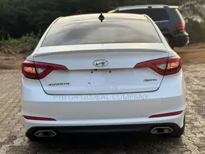 Hyundai Sonata Sport 2.0T 4dr Sedan (2.0L 4cyl Turbo 6A) 2015 White