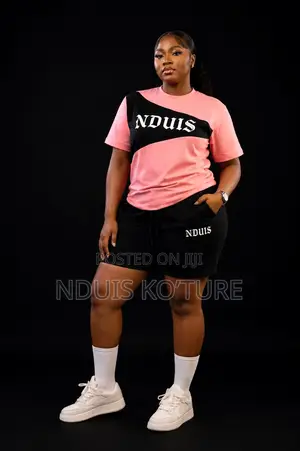 Nduis Banner Statement Tee in Pink
