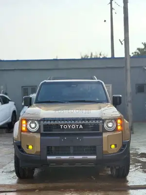 Toyota Land Cruiser 2025 Gold