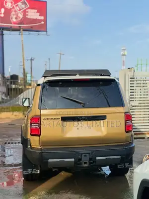 Toyota Land Cruiser 2025 Gold