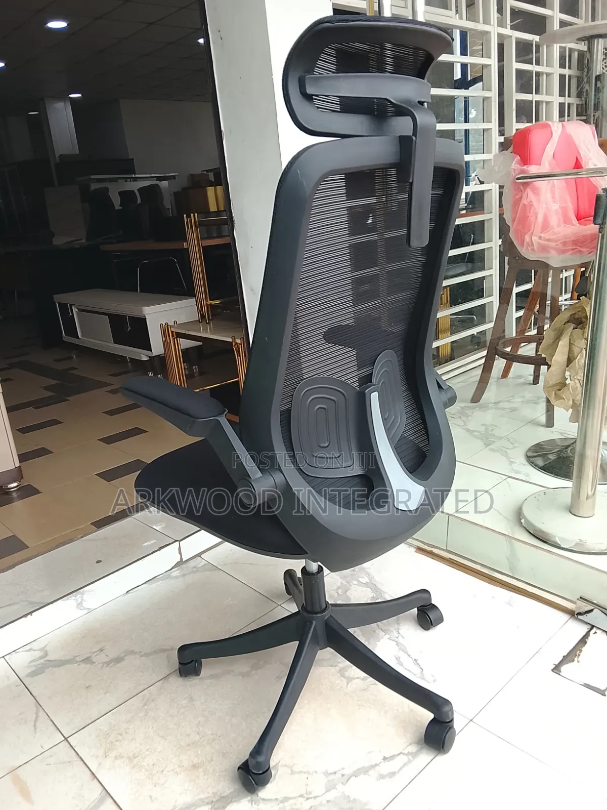 Quality Ergonomic Office Chair With Flip Arm