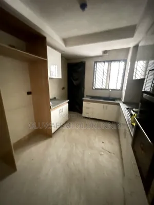 5bdrm Townhouse / Terrace in Twinslake Estate, Lekki for rent