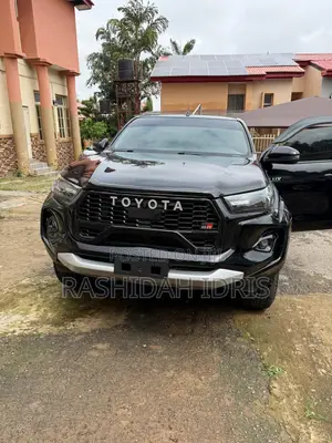 Toyota Hilux 2020 Black