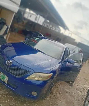 Toyota Camry XLE 4dr Sedan (2.4 4cyl 5A) 2008 Blue