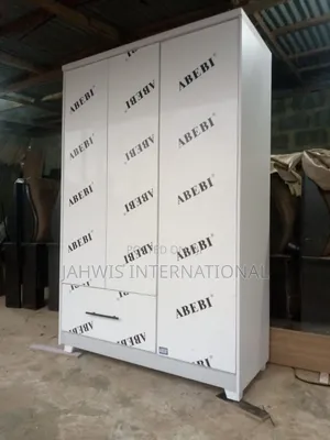 Beautiful HDF High Gloss 4by6ft Wardrobe