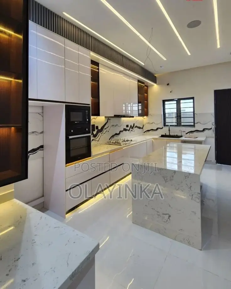 Modern Kitchen Cabinet