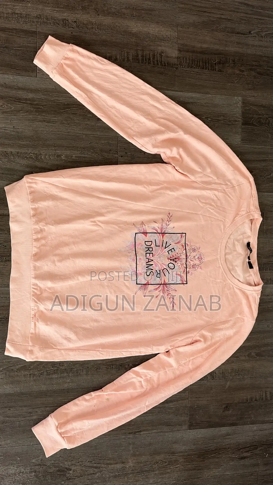 Sweatshirt
