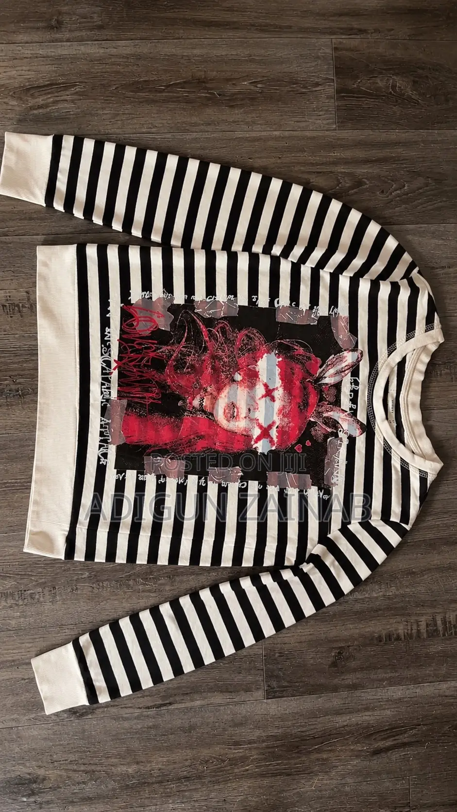 Sweatshirt