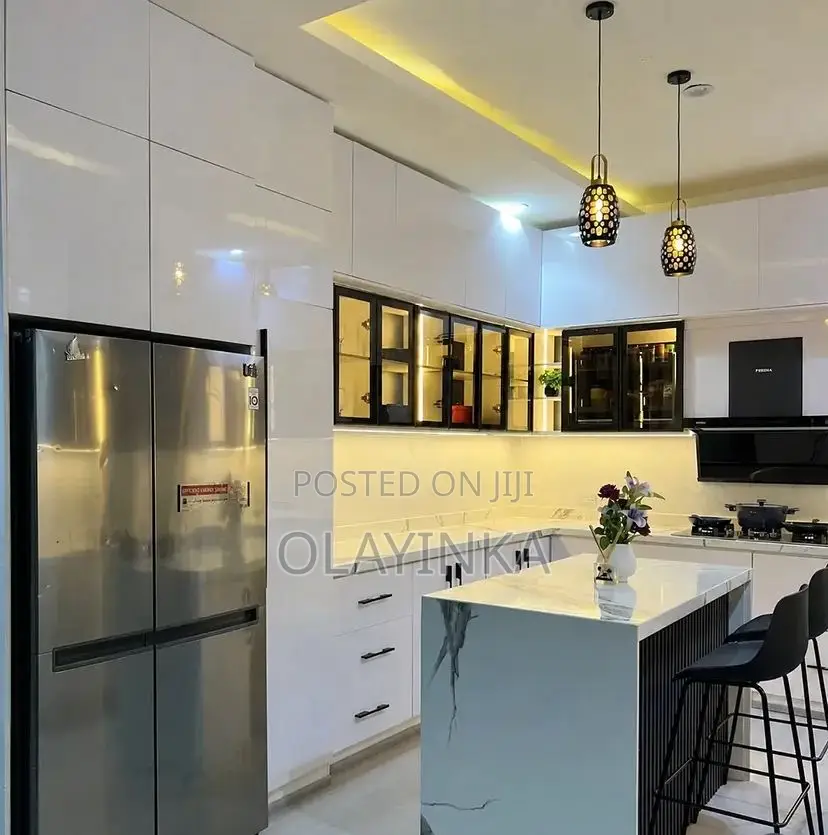 Modern Kitchen Cabinet