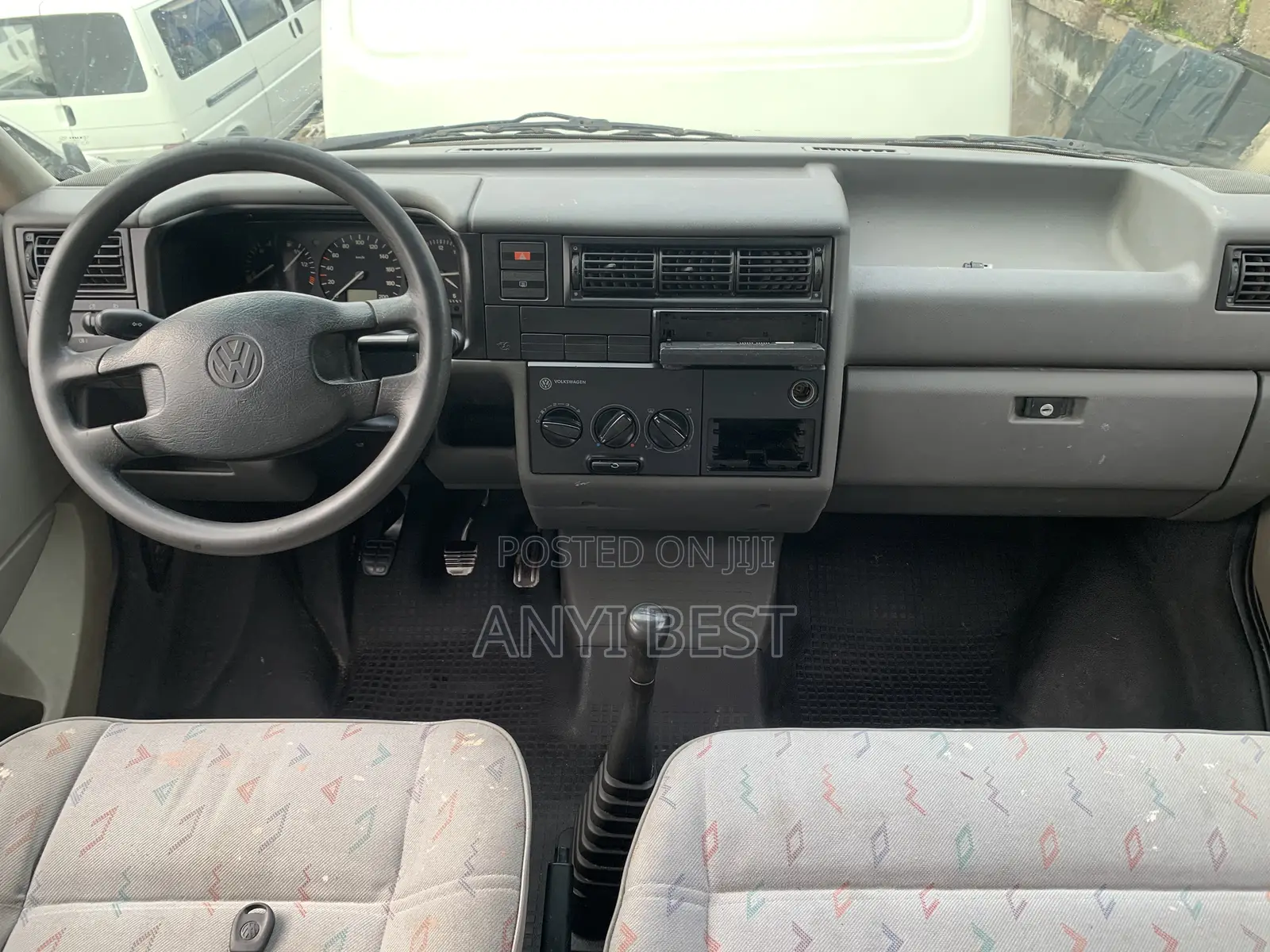 Volkswagen Transporter 2010 White