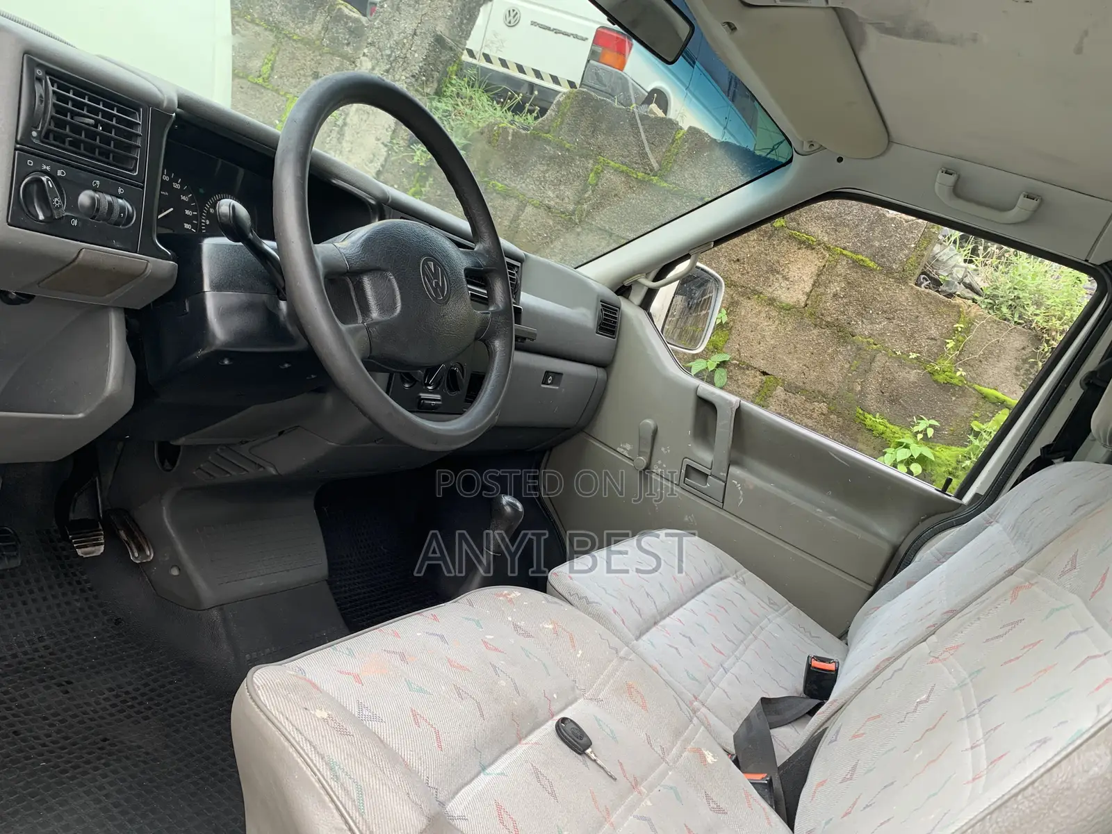 Volkswagen Transporter 2010 White
