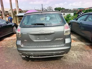 Toyota Matrix 2005 Gray