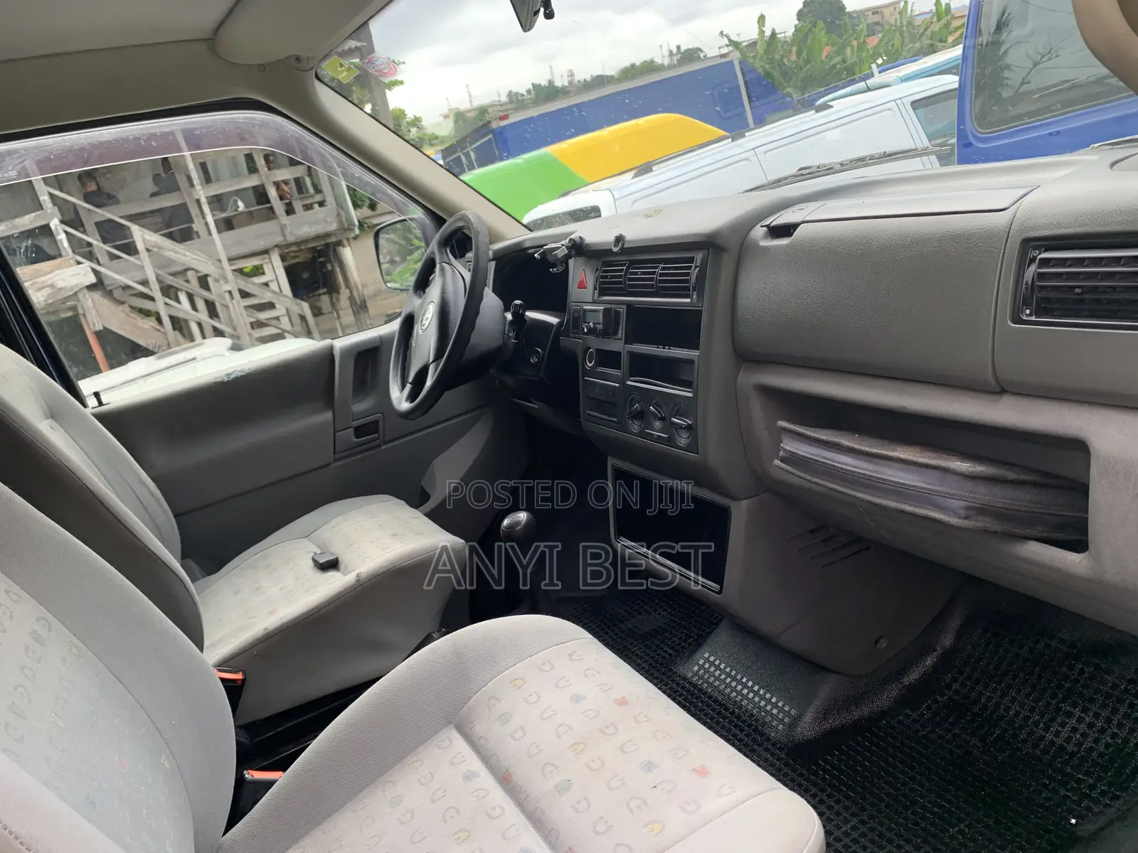 Volkswagen Transporter 2005 Blue