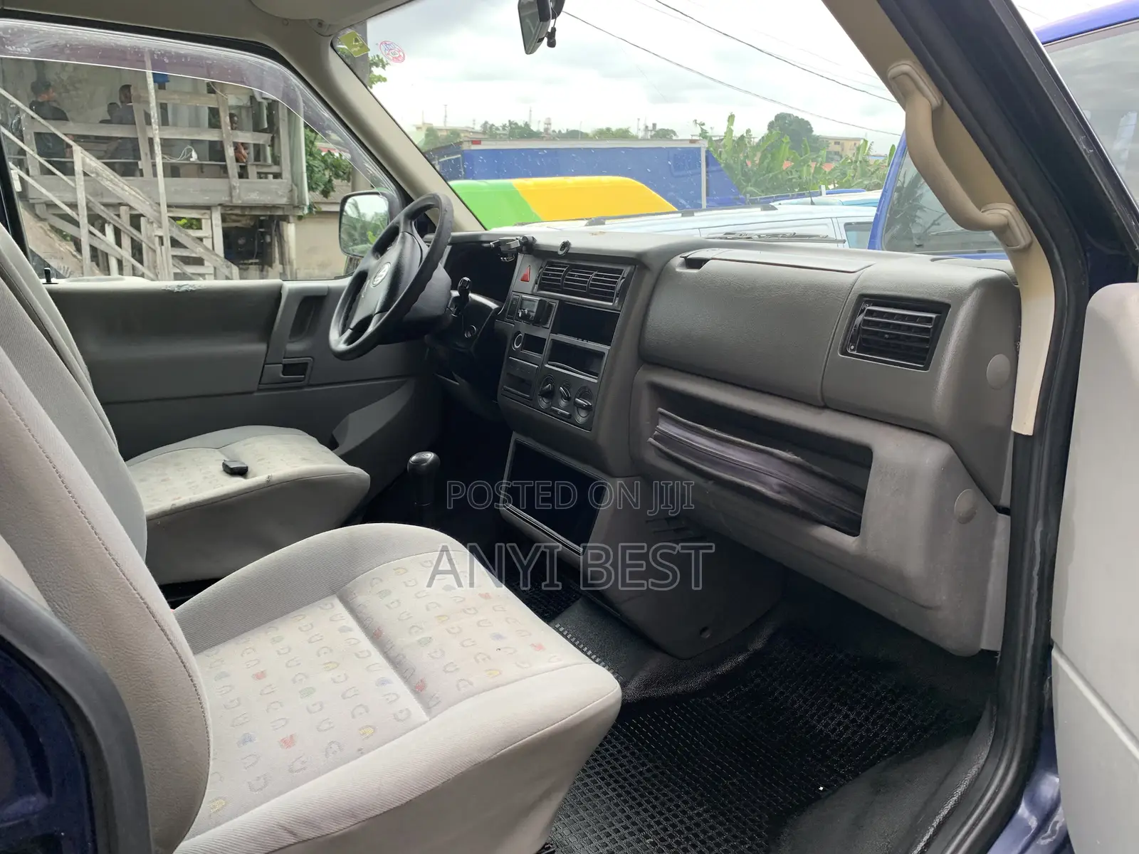 Volkswagen Transporter 2005 Blue