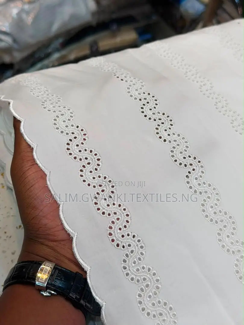 Royal CrestMen Lace