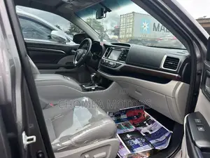 Toyota Highlander 2016 Gray