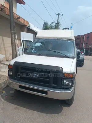 Ford E350 2006 White