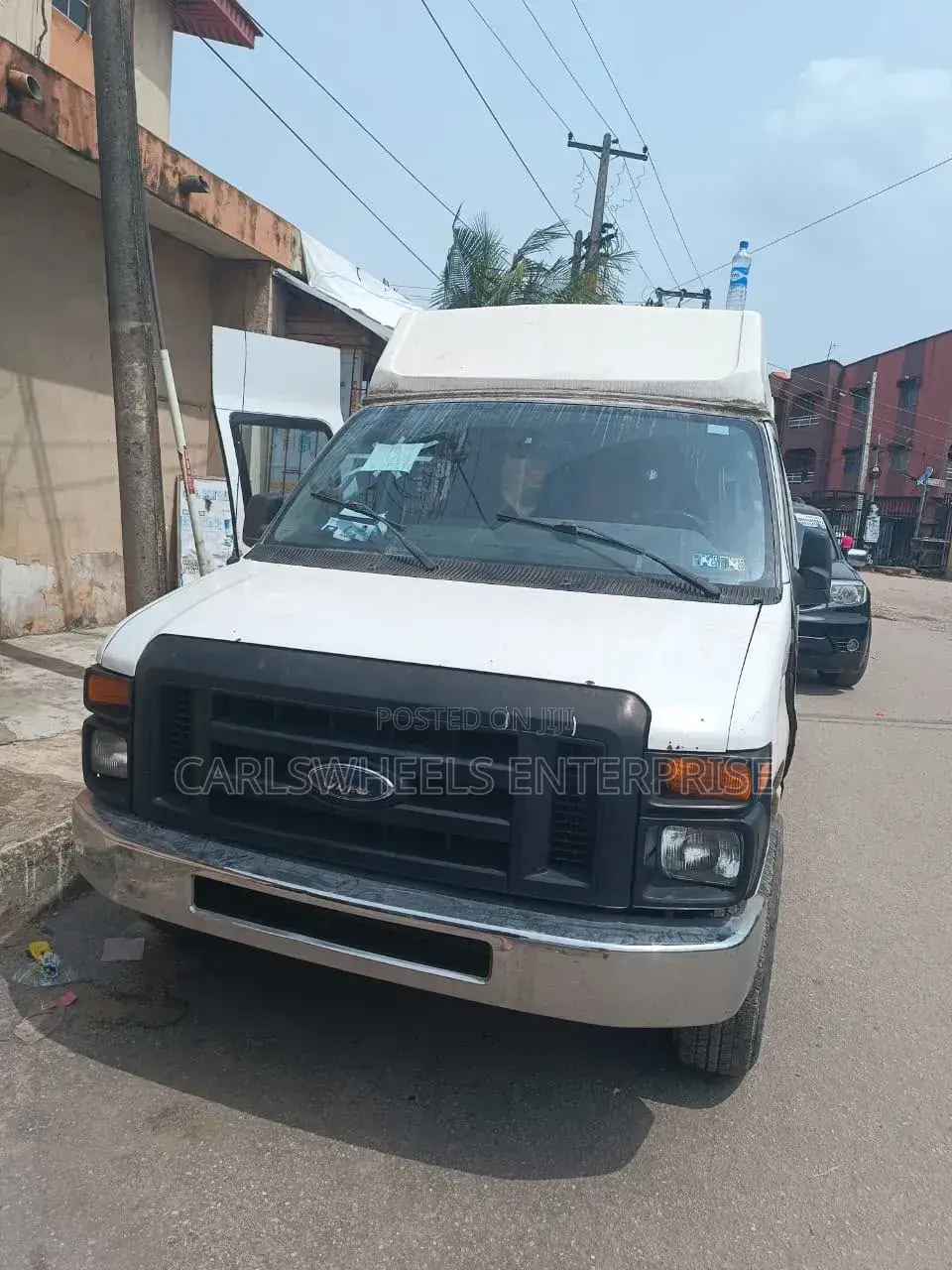 Ford E350 2006 White