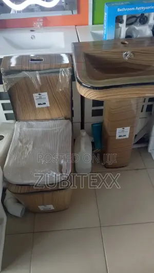 Wc Toilet Seat and Wash Basin With Standing Pedestal