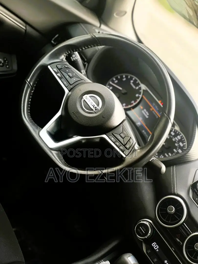 Nissan Sentra SR 2021 Black