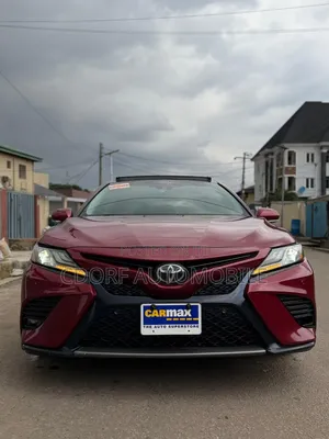 Toyota Camry 2018 Red