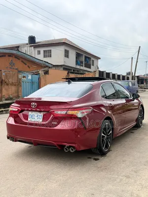 Toyota Camry 2018 Red
