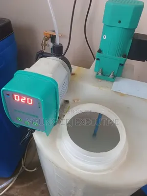 Italian Water Chemical Dozing System With Mixer Pump