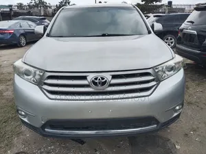 Toyota Highlander 2013 Silver