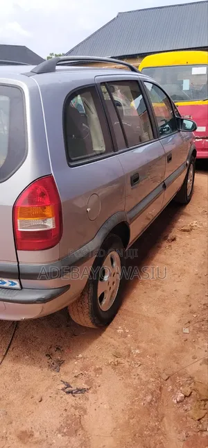 Opel Zafira 2001 Silver