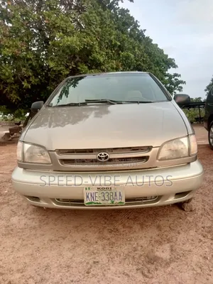 Toyota Sienna 2003 Gray