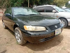 Toyota Camry 2000 Black