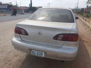 Toyota Corolla 2002 Silver