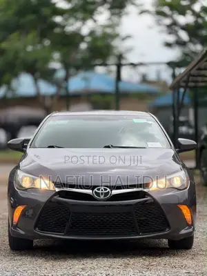 Toyota Camry 2017 Gray