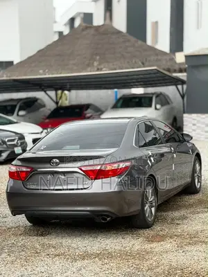 Toyota Camry 2017 Gray