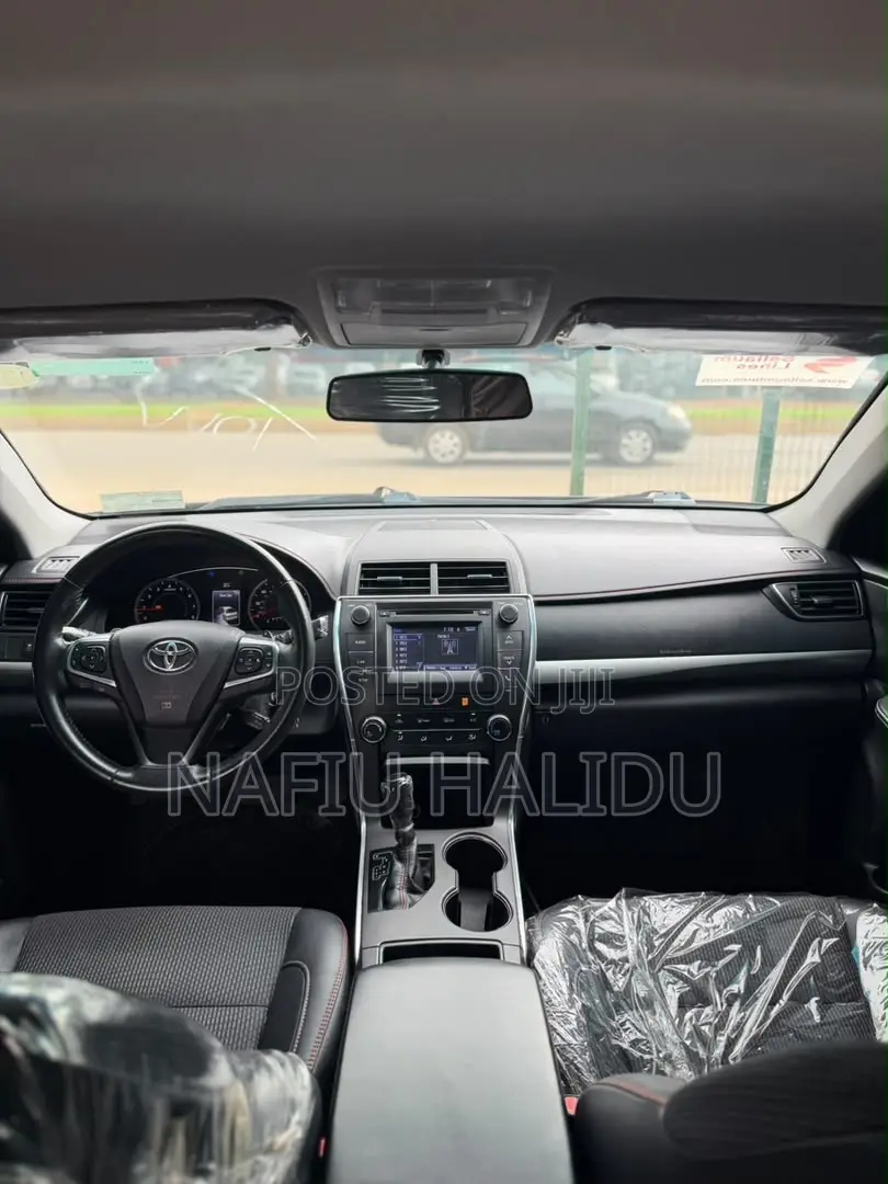 Toyota Camry 2017 Gray