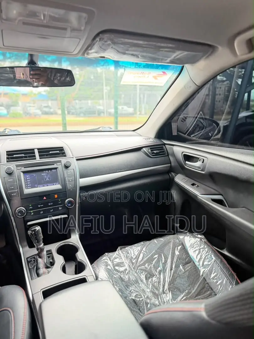 Toyota Camry 2017 Gray