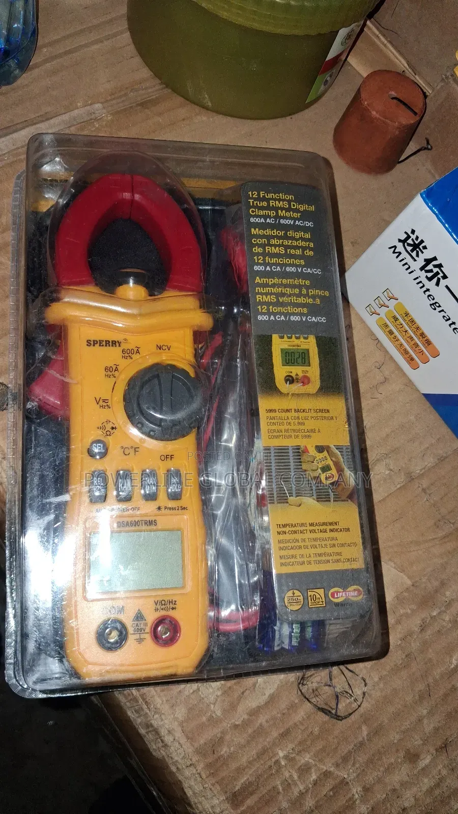 Mmeasuring Meter for Accurate Readings of Voltage/ Current/ Resistance